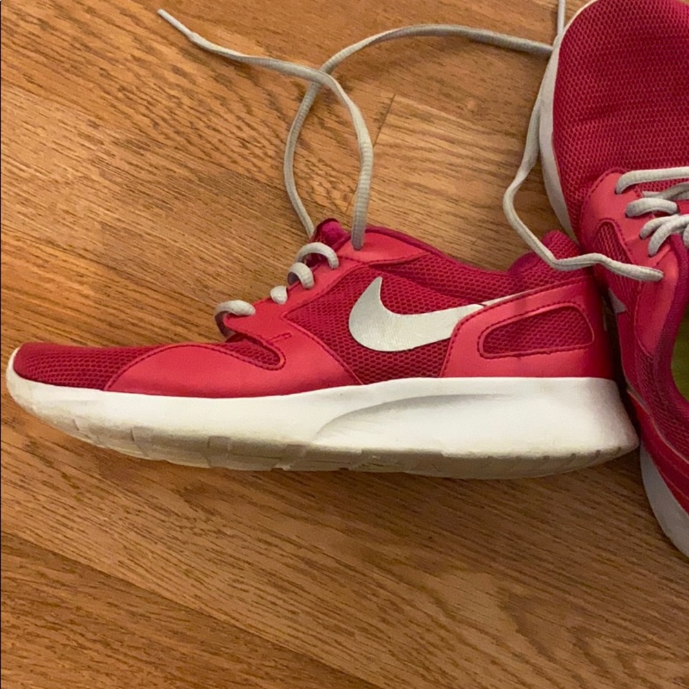 Pink Nike Sneakers